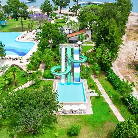 Hotel Ma Biche By Werde 5*